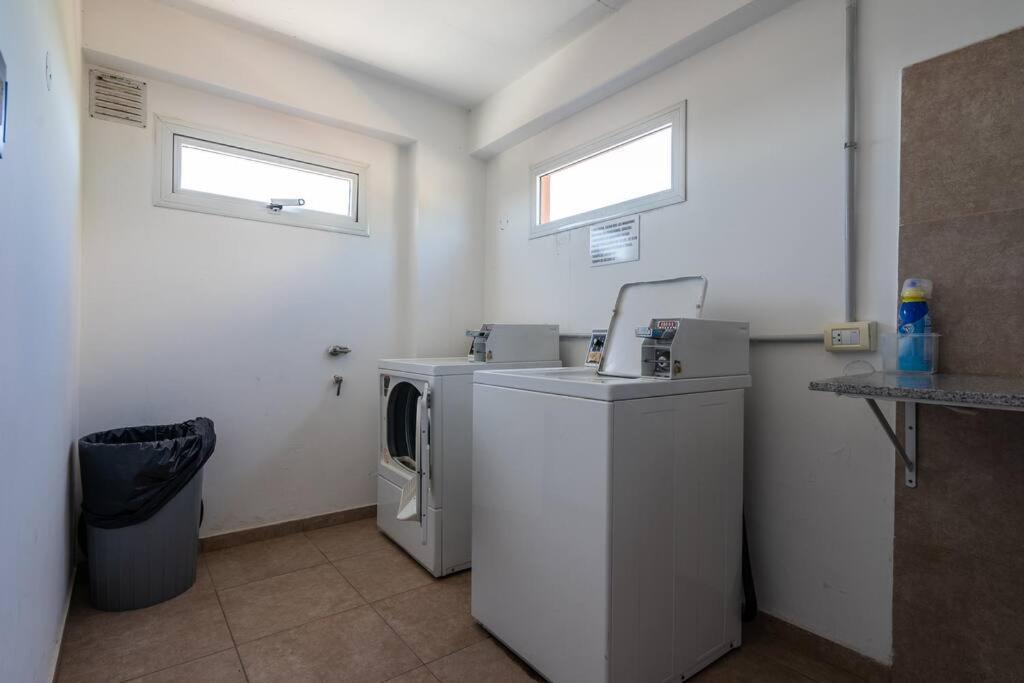 Divino Dto Zona Centro Con Cochera Y Terraza Con Solarium Propia